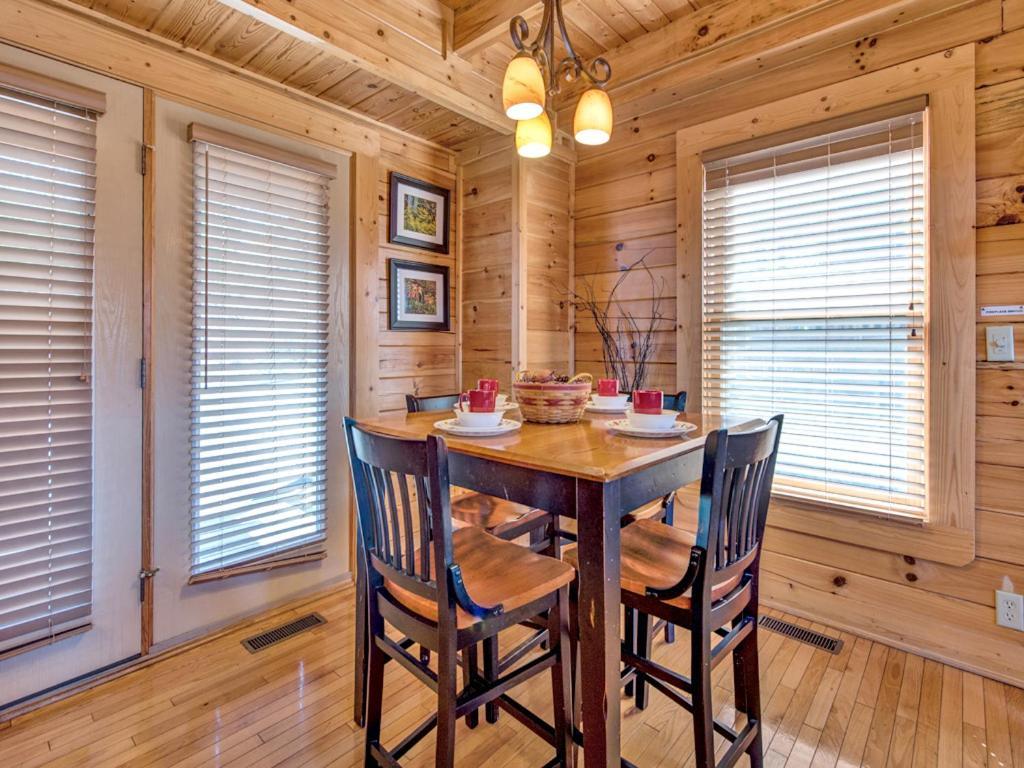 Ferienwohnung Misty Mountain Hideaway Pigeon Forge Exterior foto
